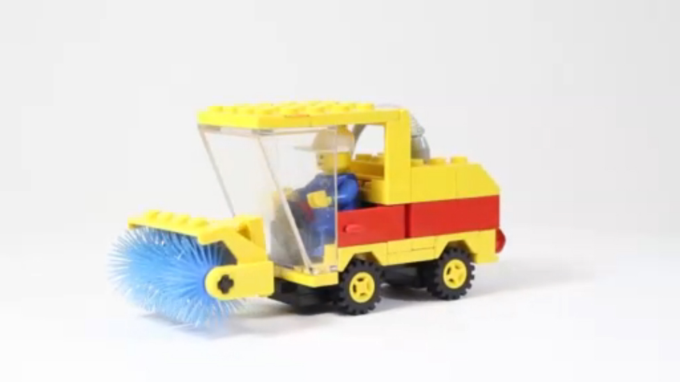 Lego - Back To History - 6645 Street Sweeper - 1991 - BrickBuilder смотреть онлайн
