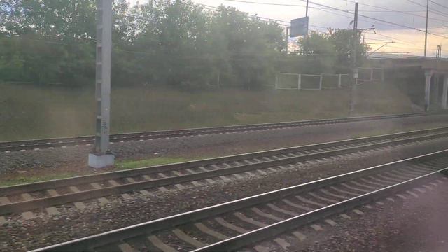 Едем по Московской области! Проезжаем о.п.Молжаниново! Встречный электропоезд ЭТ2М-112!10.08.22г. смотреть онлайн