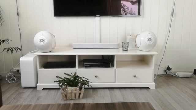 SONOS 5.1 vs DEVIALET PHANTOM GOLD STEREO смотреть онлайн