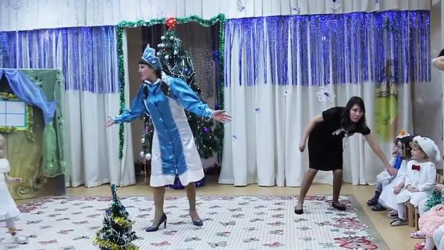 Новогодний утренник в детском саду "Жар птица" смотреть онлайн