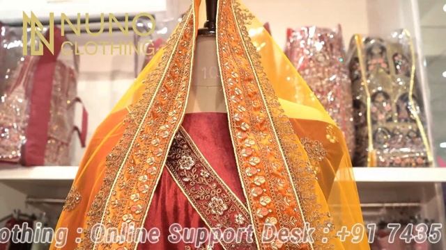 BUY 1 GET 1 OFFER - FIRST TIME IN WHOLESALE LEHENGA CHOLI MARKET #wholesalelehenga смотреть онлайн