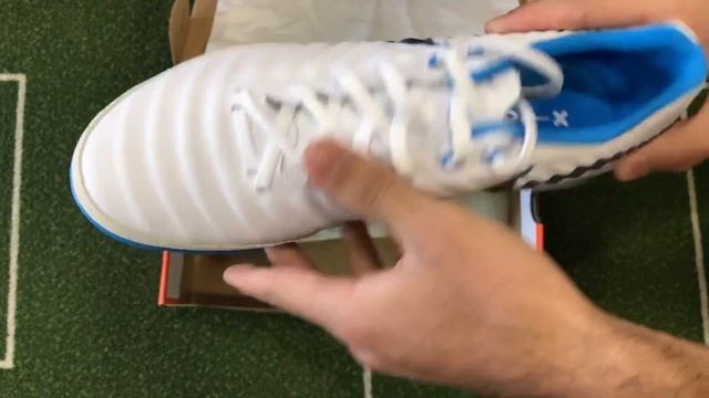 Обзор на Футзалки Nike Tiempo LegendX 7 Academy IC AH7244-107 смотреть онлайн