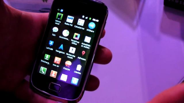Samsung Galaxy mini 2, un smartphone Android très accessible. Prise en main. смотреть онлайн
