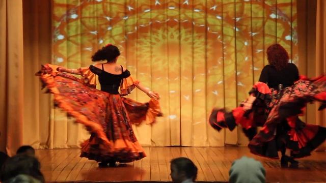 "Цыганский танец" Танцевальная студия «Ритм», Галина Накаткова.и Ольга Лебедева. смотреть онлайн