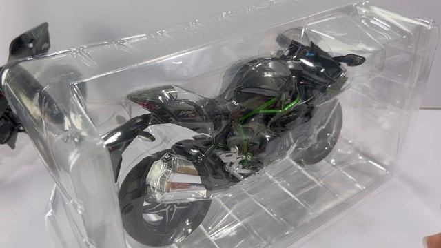 Unboxing Model Moto Kawasaki Ninja H2R & H2 1:9 Scale смотреть онлайн