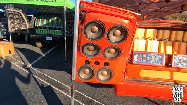 RODERICK CUSTOM SLAMMED SUBURBAN RUCKUS AND CHILL SHOW 2023 смотреть онлайн