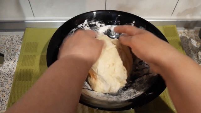 Сырники с вишневым соусом