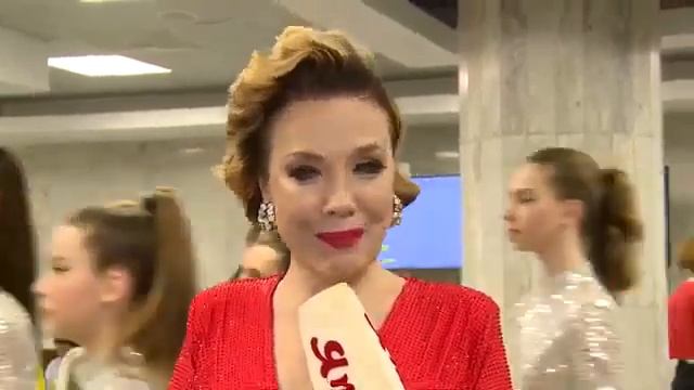 Все Звезды на одной сцене Кремля поют песни Евгения Крылатова и поздравляют вас с днём России⚘♥️