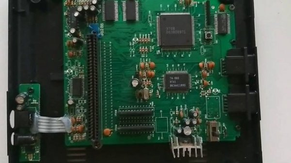 SEGA  клон из 90-х  и новодел  MEGA DRIVE 2   /   обзор и запуск.