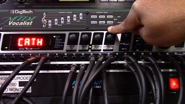 Behringer VIRTUALIZER 3D FX2000 Multi-Effects Processor: Why I Use It смотреть онлайн