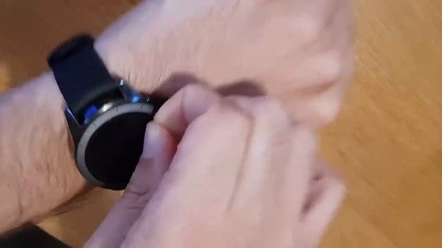 Samsung Galaxy Watch Unboxing - 42mm Midnight Black смотреть онлайн