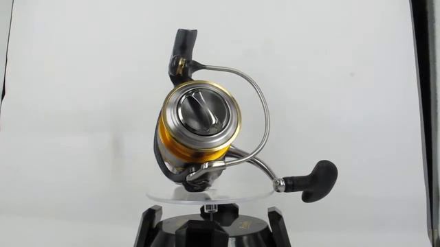Рыбалка с ХантингАрт - Катушка DAIWA Certate 2508PE/12004 смотреть онлайн