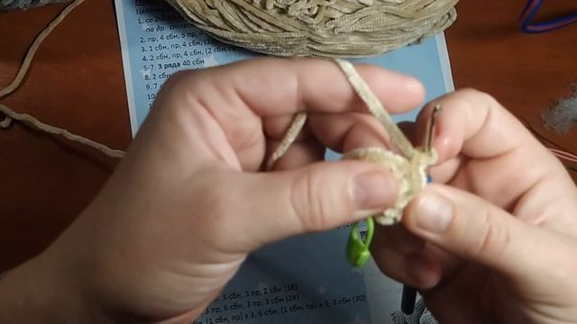 Мишка Тедди, мастер-класс крючком, часть 2. Ручки, мордочка, ушки/Teddy bear master class, part 2 смотреть онлайн