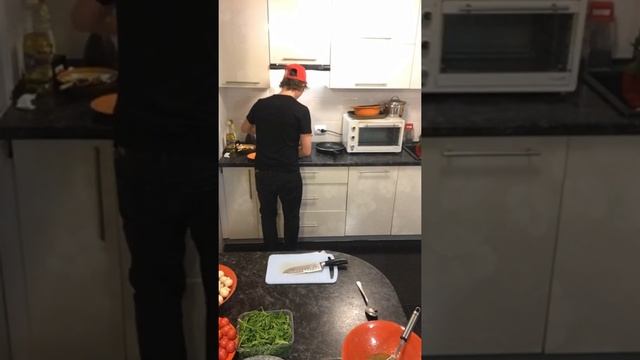 Салат с говяжьем ростбифом смотреть онлайн
