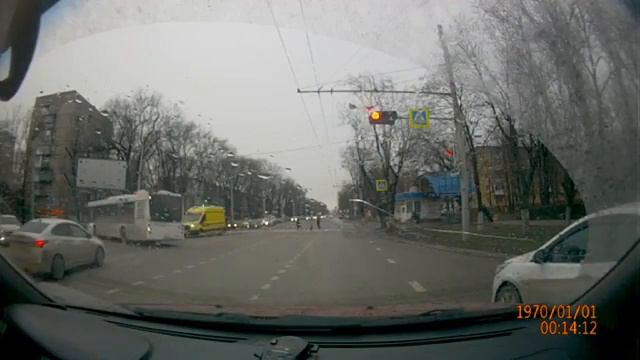 Автобус не пропустил скорую смотреть онлайн