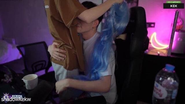 Пожилые моменты Twitch | Братики 94 запутались в шавермах | Пантерочка делает растяжку смотреть онлайн