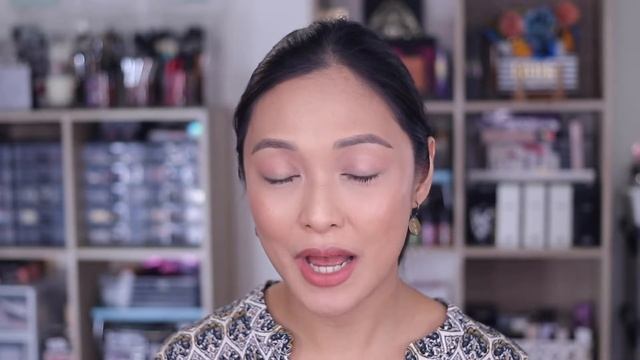 LAURA MERCIER TRANSLUCENT GLOW VS MINERAL FINISHING POWDER