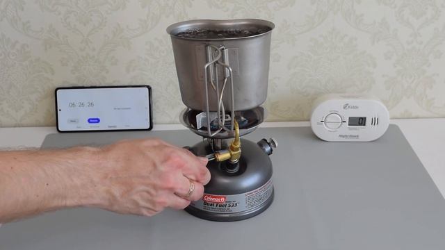 Coleman Dual Fuel Stove 533 Performance test on Different Fuels смотреть онлайн