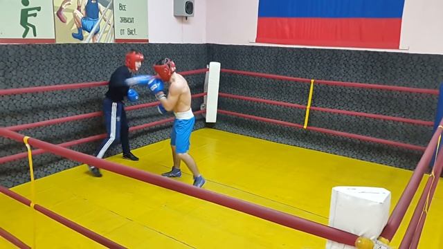 Бокс спарринг мастера спорта по боксу Давида Нерсисяна смотреть онлайн
