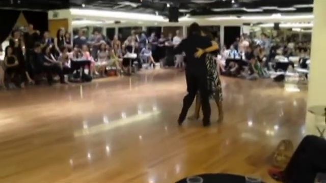 Milena Plebs & David Palo - "Junto a tu corazon" (tango, 2/3) at Hong Kong (21 May 2011) смотреть онлайн