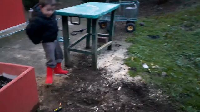 ДЕТИ ИЩУТ КЛАД 👍👍👍 смотреть онлайн