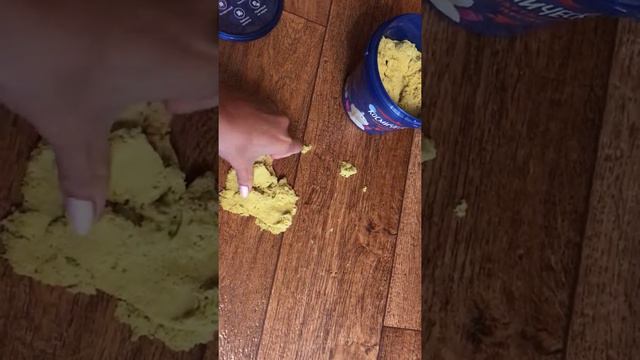 Космический пластичный песок смотреть онлайн