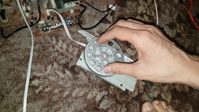 Запускаем обломок магнитолы