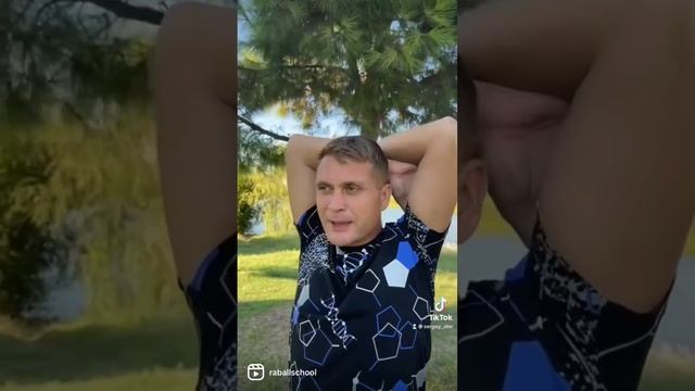 Расслабляем шею и делаем осанку ровнее за 2 минуты. #осанка #позвоночник #шея #оздоровлениеорганизм смотреть онлайн