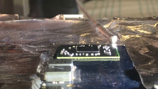 Посадка Видеочипа AMD Radeon HD 6750 На самодельной ИК паяльной станции смотреть онлайн