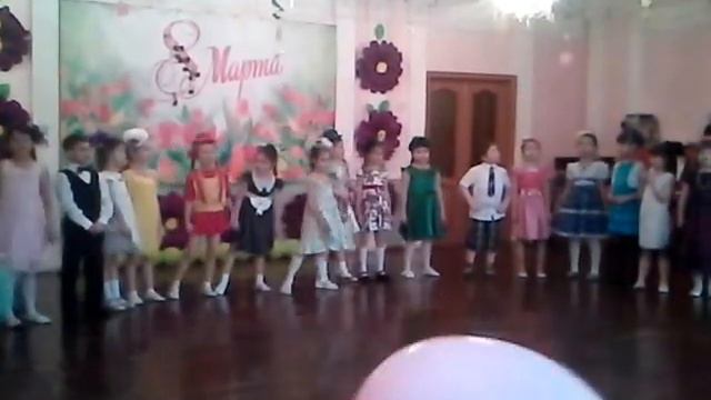 Песня детей мамам. 251 сад. 8 марта смотреть онлайн