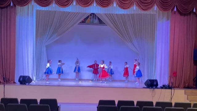 Стилизованный русский народный танец «Ой, ты Порушка» смотреть онлайн