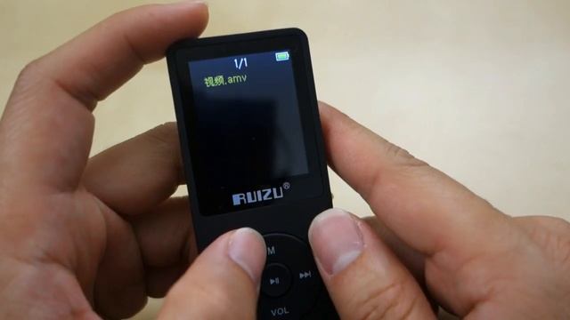 RUIZU X02 4GB A Features Loaded Mp3 Review смотреть онлайн