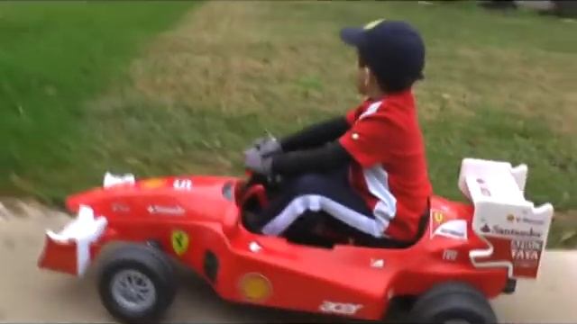 What it feels like to drive a toy Ferrari F1 at age 5. смотреть онлайн