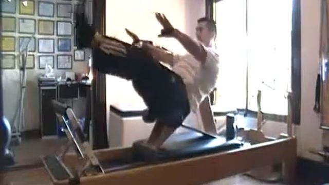Corrector postural para Pilates 3.flv смотреть онлайн