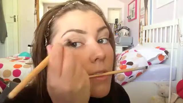 Holiday Easy Makeup Tutorial смотреть онлайн