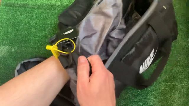 Обзор спортивной сумки Nike смотреть онлайн