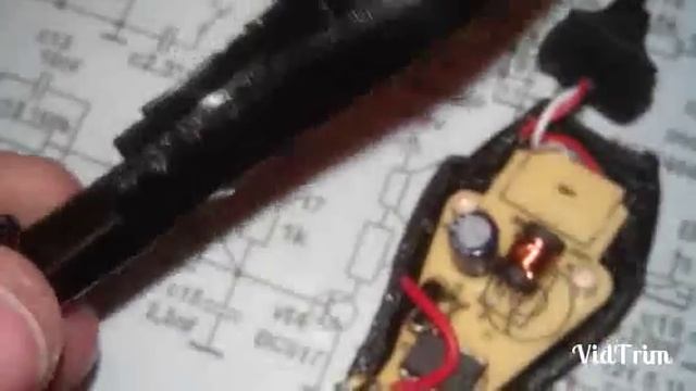 Переделка автомобильного ЗУ для телефона под USB шнур смотреть онлайн