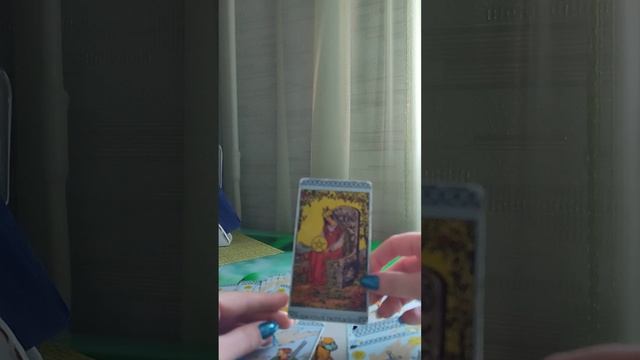 ???Что произойдет с минуты на минуту??? смотреть онлайн