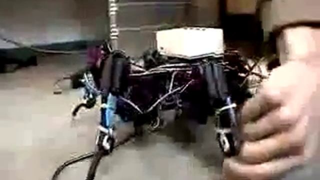 Hexapod Robot V4 Walking with Force Complience смотреть онлайн