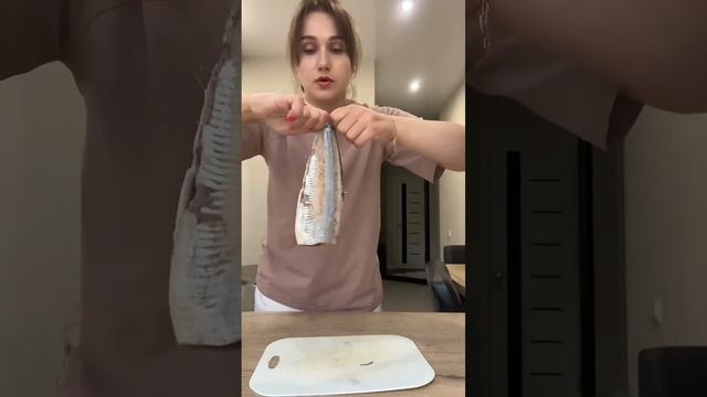 Разделка селедки, как на видео в интернете ? смотреть онлайн