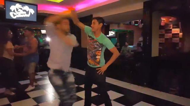 Juan Daniel Alvarado y José Mora Salsa Social Carnaval 2017 смотреть онлайн
