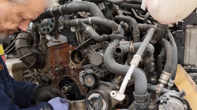 Replacing 2.0tdi VAG CR timing belt, water pump and crank seal on my 2018 VW Crafter MAN TGE van смотреть онлайн