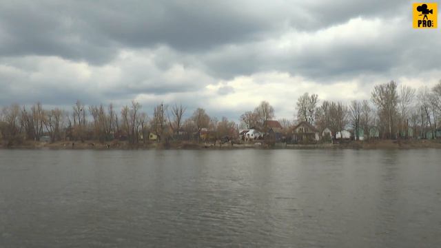 Ловля плотвы на Десне весной смотреть онлайн