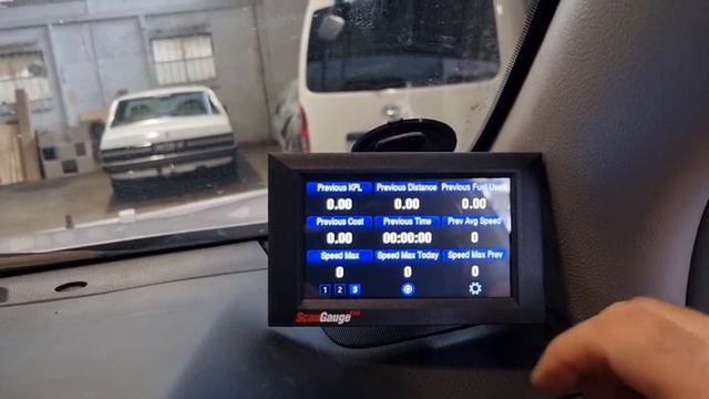 ScanGauge 3 OBD2 scan tool on Toyota Prado 150 Quick Look including Trans Temp! смотреть онлайн