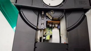How to clean a laser of a CD player