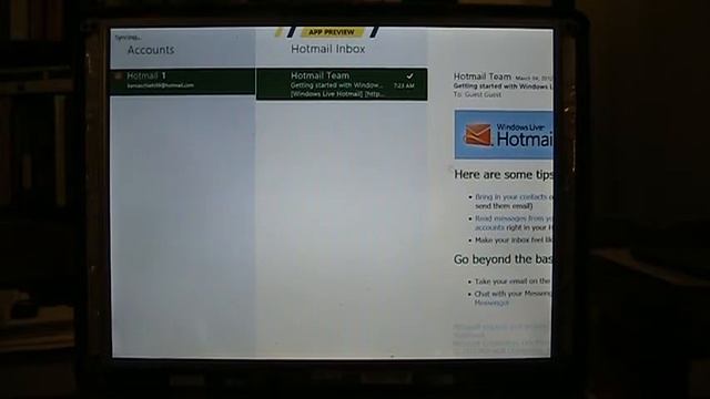 Windows 8 Consumer Preview - Running FAST on an Old CPU 1.3Ghz 1GB RAM - How To - Demo смотреть онлайн