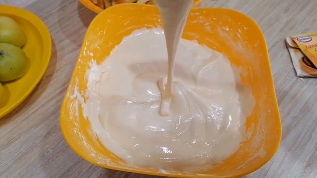 ШАРЛОТКА / Самый простой, и лёгкий рецепт! Всего 3 ингредиента, и вкуснейший яблочный пирог ГОТОВ!!