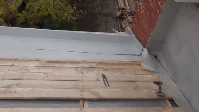 Двойной фальц Настенный желоб смотреть онлайн