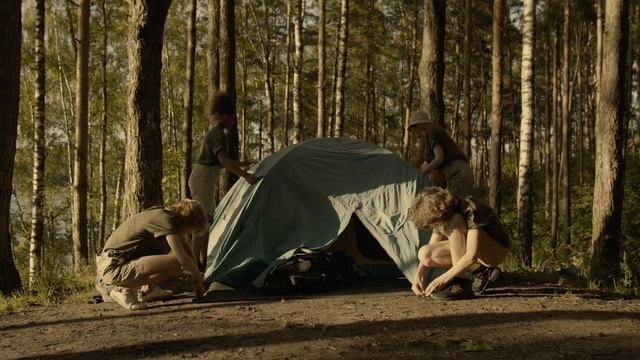 Случай в походе | Жуткая история про оборотня смотреть онлайн