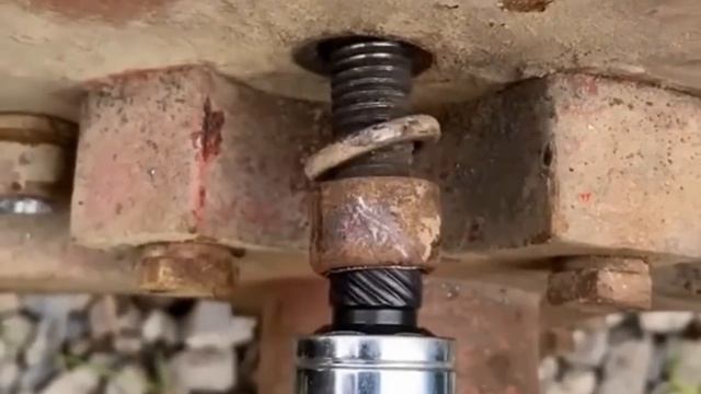 Часто бывает болт не откручивается смотреть онлайн